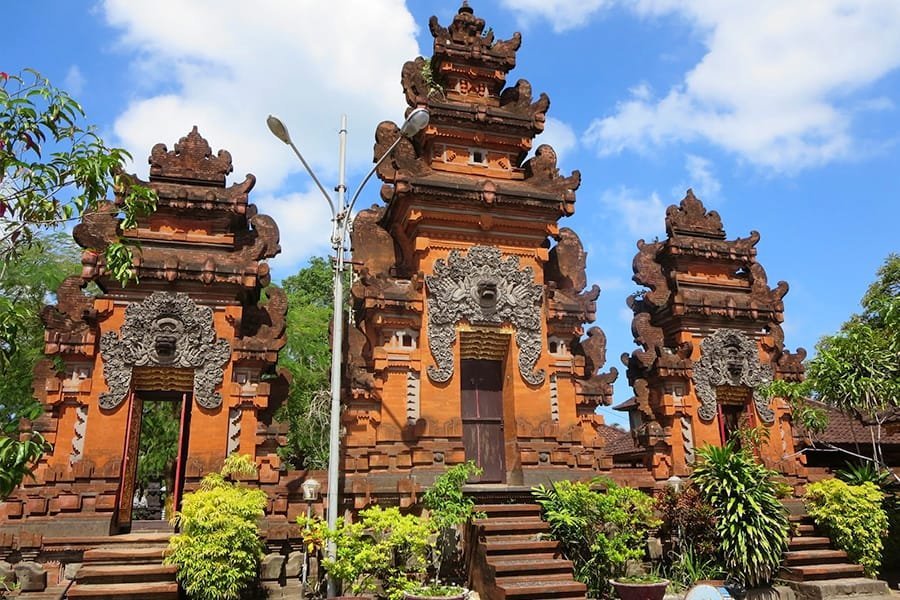 Sewa Mobil Terdekat Denpasar