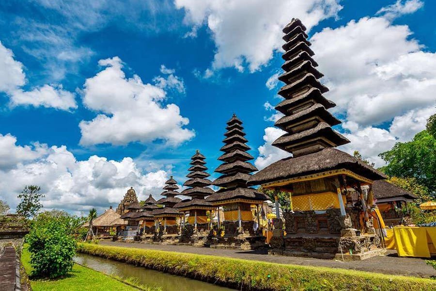 Sewa Mobil Terbaik Denpasar