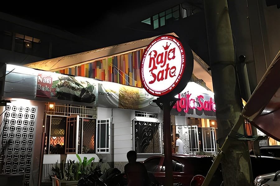 Sewa Mobil Wisata Manado