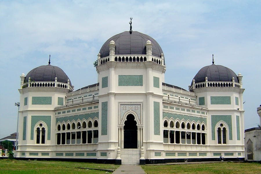 Rental Mobil Keluarga Medan