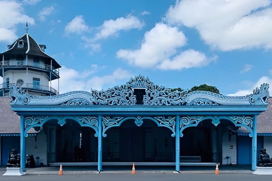 Sewa Mobil All In Solo