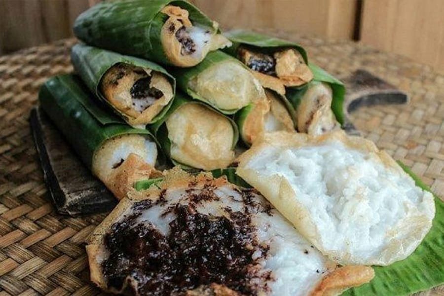 Sewa Mobil Wisata Solo