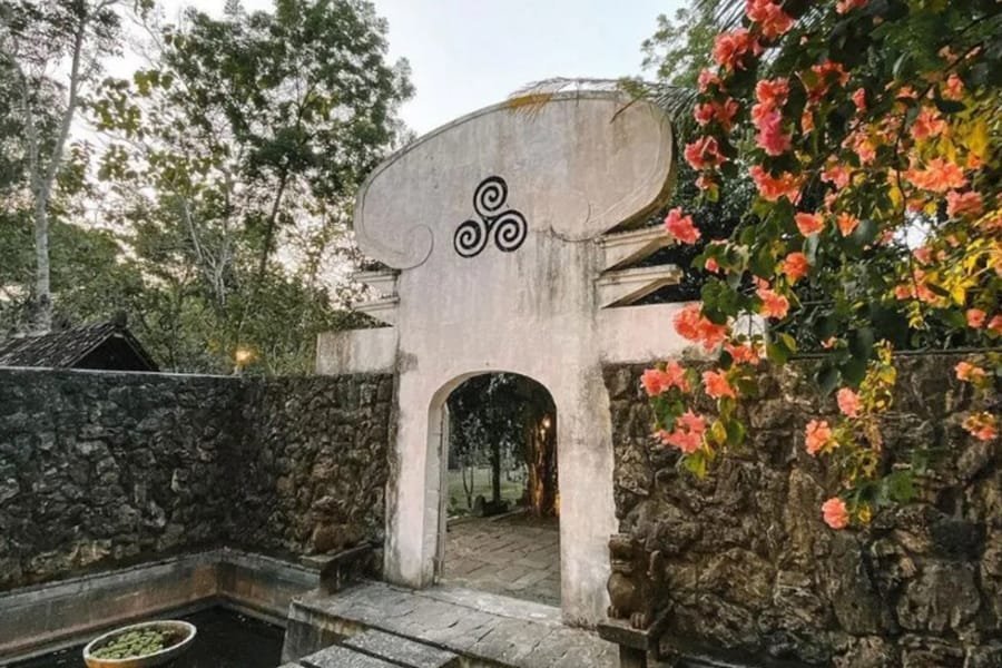 Sewa Mobil SUV Yogyakarta