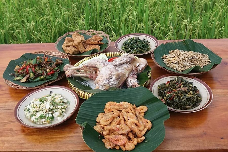 Sewa Mobil Terdekat Yogayakarta